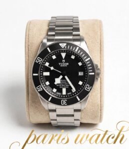Tudor Bay Black